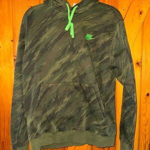 Nike Men's Olive Camouflage Hoodie